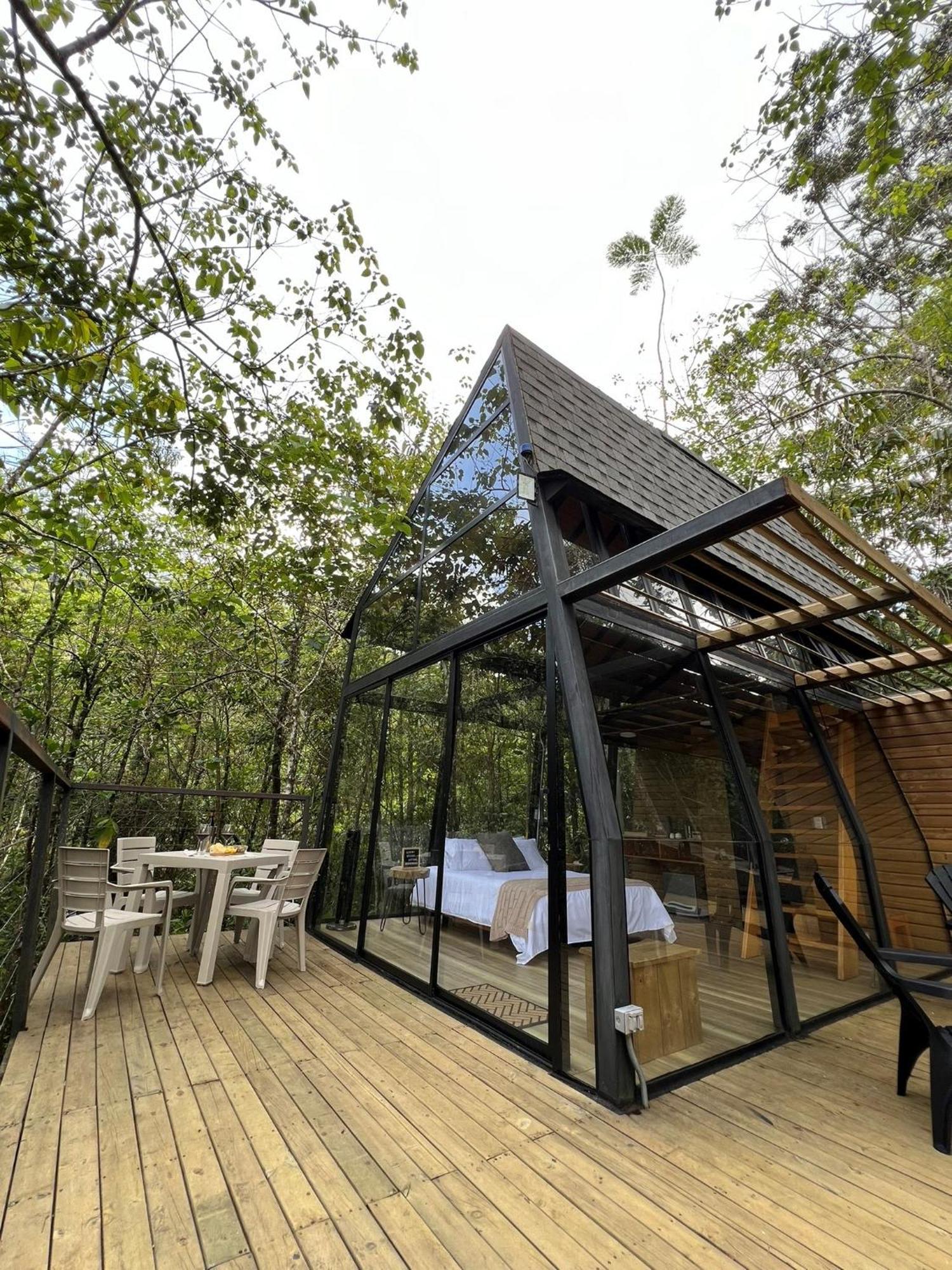 Silvery Refugio Natural